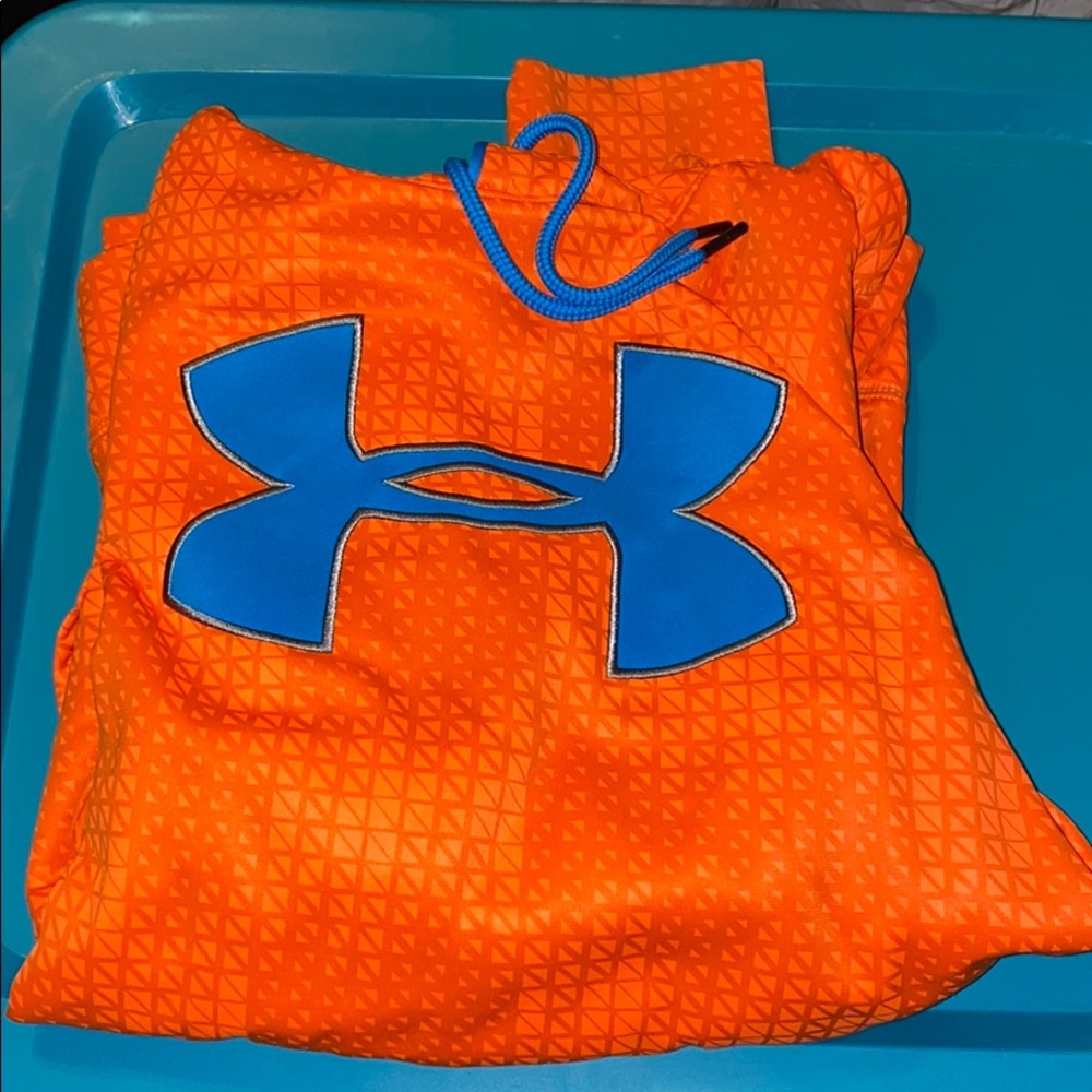 Men’s Under Armour hoodie